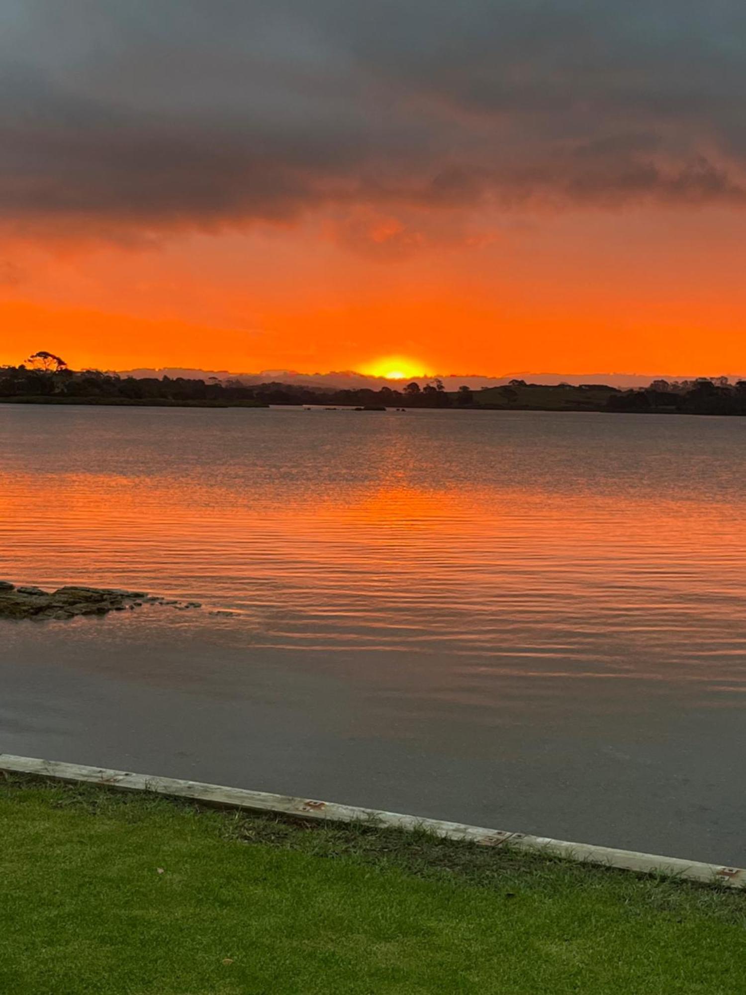 Absolute Waterfront Serenity Near Auckland Clarks Beach Dış mekan fotoğraf